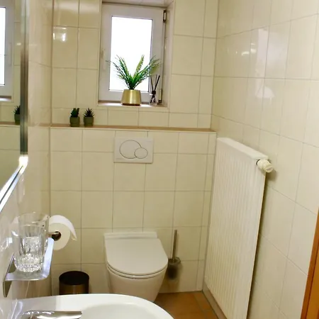 דירה Gaestehaus Jekle & *