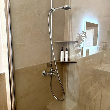 Апартаменты Gaestehaus Jekle & Neuburg an der Kammel